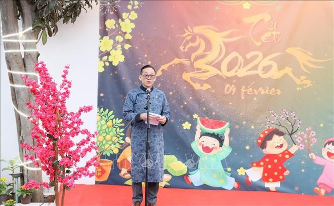 L’ambassadeur du Vietnam en Algérie, Tran Quoc Khanh, prononce un discours lors de l’événement. Photo : VNA