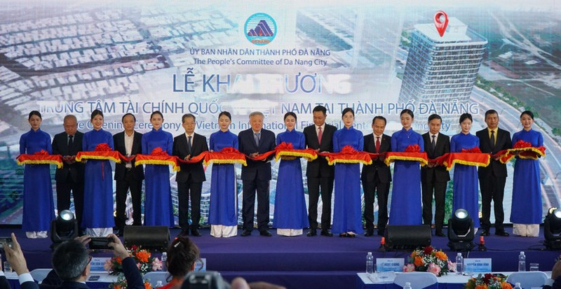 La cérémonie d’inauguration du Centre financier international du Vietnam à Da Nang. Photo : VNA.