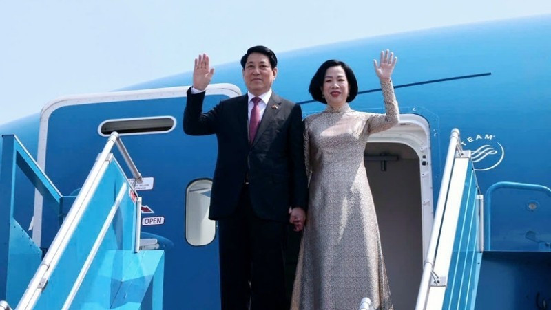 Le président de la République, Luong Cuong, et son épouse.