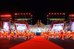 Dans la soirée du 2 août, le Service de la culture, des sports et du tourisme de la province de Gia Lai. Photo : NDEL.