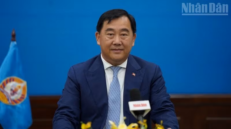 Sous Yara, membre du Comité central du PPC, porte-parole et premier vice-président de la Commission des relations extérieures du Comité central du PPC, par ailleurs président de la Commission des relations extérieures, de la coopération internationale et de l'information de l'Assemblée nationale cambodgienne. Photo : NDEL.