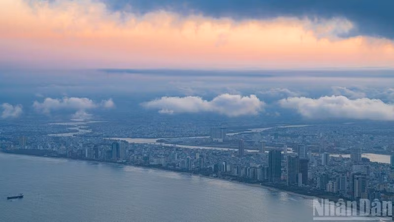 Établissement du Centre financier international à Da Nang : un moteur pour le développement du pays dans la nouvelle ère. Photo : NDEL.