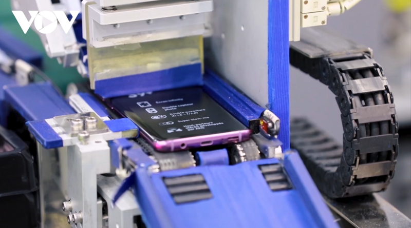 Le transfert de technologie via les projets d'IDE reste très limité. Photo: VOV