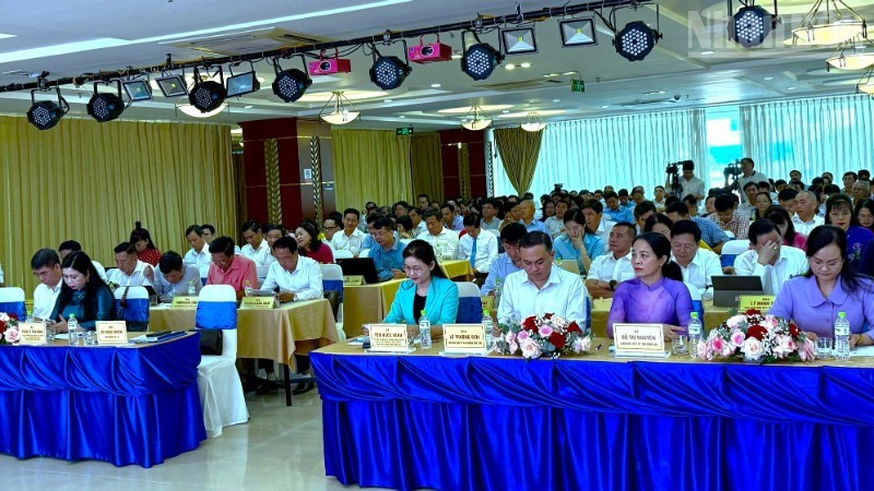 Lors de la conférence de bilan du programme. Photo: NDEL