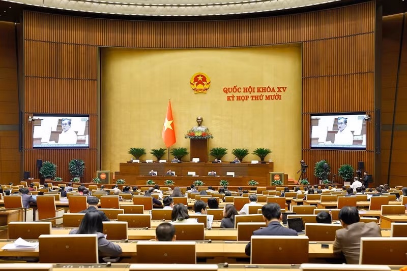 Les députés ont débattu, le 28 novembre, du projet de loi modifiant et complétant certaines dispositions de la Loi sur la planification urbaine et rurale. Photo : VNA.