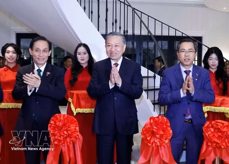 Le dirigeant Tô Lâm (milieu) à l'inauguration de la Maison du Vietnam en Australie, en août 2026. Photo : VNA.