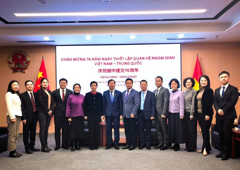 Cérémonie de commémoration du 76e anniversaire des relations vietnamo-chinoises à Chongqing. Photo : VNA