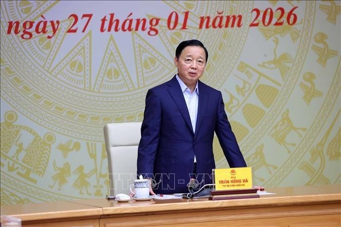 Le vice-Premier ministre Trân Hông Hà s’exprime lors de la 30e réunion du Comité national de pilotage de la lutte contre la pêche illicite, non déclarée et non réglementée, le 27 janvier. Photo : VNA.