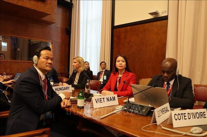 La vice-ministre des Affaires étrangères du Vietnam, Nguyên Minh Hang, participe au débat général de la CNUCED16. Photo : VNA.