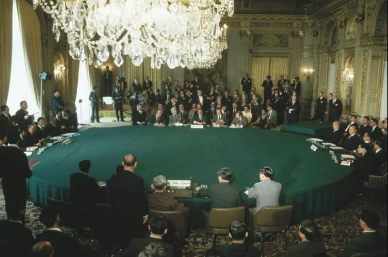 La conférence quadripartite de Paris en 1973. Photo: Getty Images