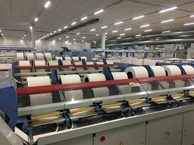 Une usine textile de Bảo Lân produisant des fibres, du fil et du tissu cotonnés à partir de feuilles d'ananas. Photo courtoisie de l'entreprise. Photo: VNA