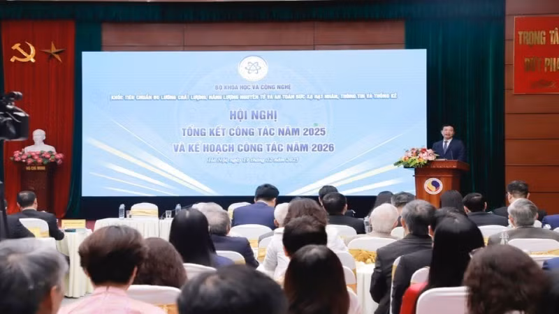 Lors de la conférence pour dresser le bilan de l'année 2025 et définir les orientations et missions clés pour 2026. Photo: NDEL