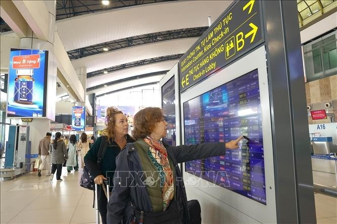 Le Vietnam accorde une exemption de visa de 45 jours aux citoyens de 12 pays. Photo : VNA.