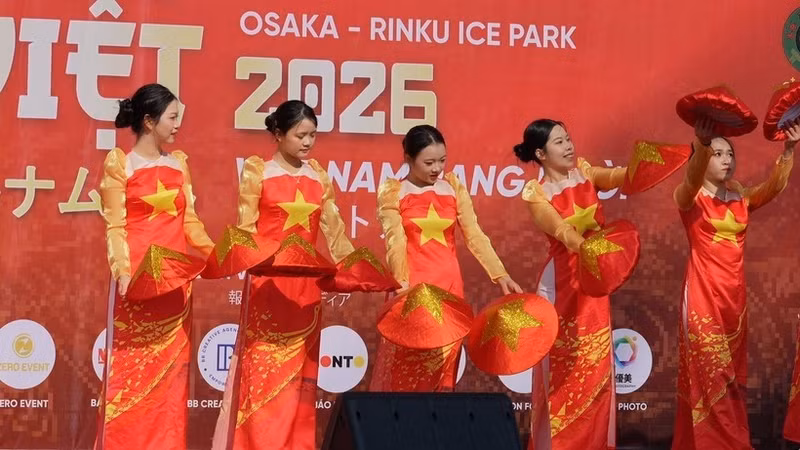 Numéro artistique lors de l'événement. Photo: VNA