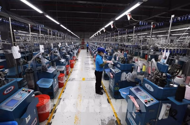 SUNJIN AT&C VINA Co., Ltd., zone économique de Chan May - Lang Co, ville de Hue, à capital 100 % sud-coréen, spécialisée dans la fabrication de produits tricotés destinés à l'exportation. Photo : VNA