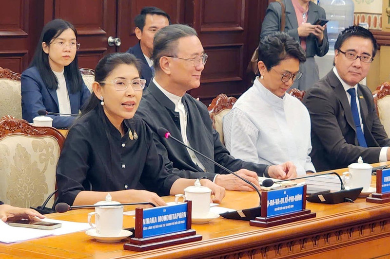 L’ambassadrice de Thaïlande au Vietnam, Urawadee Sriphiromya, prend la parole. Photo: baodautu