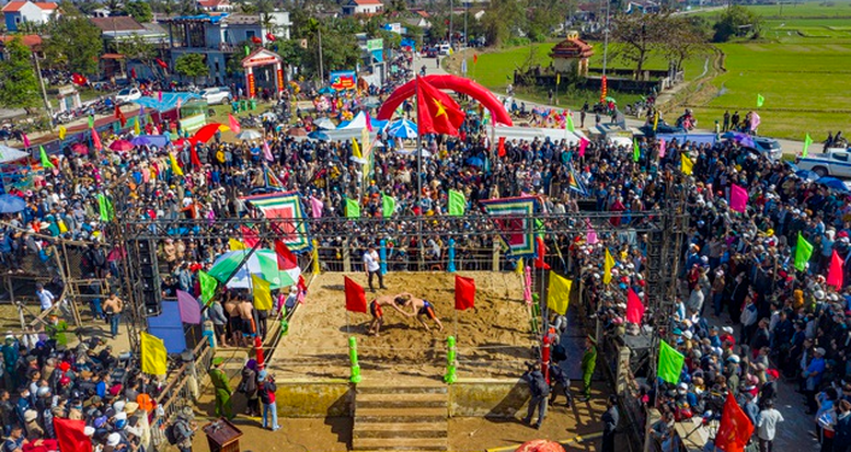 Festival du village de Sinh (Huê). Photo : VGP.