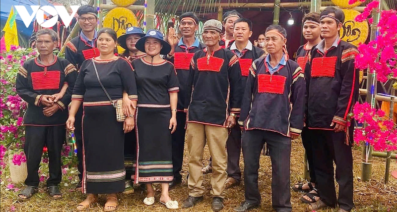 Équipe Gong du village de Phuong, commune d'Ea Tul, province de Dak Lak. Photo: VOV