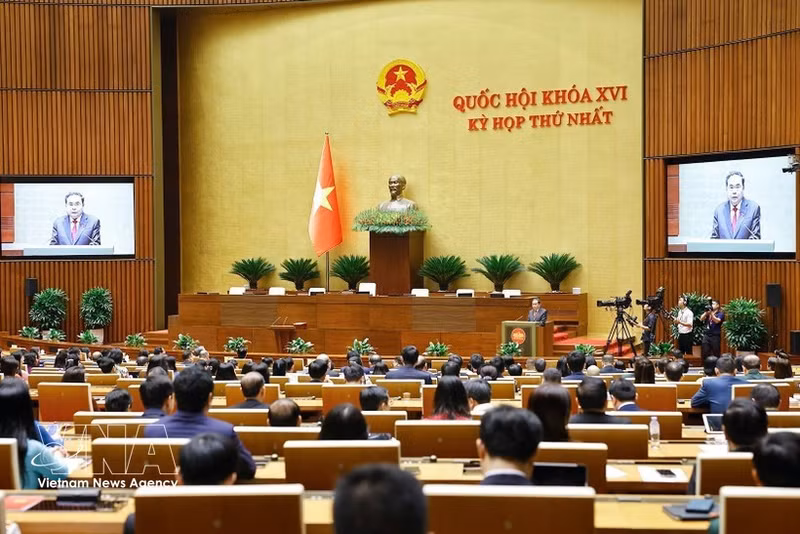 Le président de l'Assemblée nationale, Tran Thanh Man, prononce son discours d'investiture. Photo : VNA