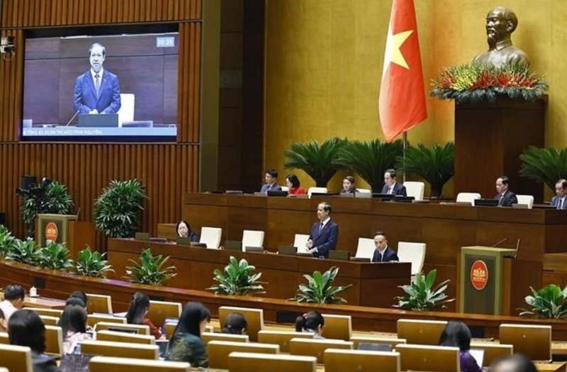 Le ministre de l’Éducation et de la Formation, Nguyên Kim Son devant l’Assemblée nationale. Photo : VNA.