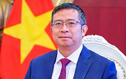 L’ambassadeur du Vietnam en Chine, Pham Thanh Binh. binh.jpg