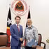 Le chargé d’affaires du Vietnam au Timor-Leste, Pham Binh Dam, rend une visite de courtoisie au Premier ministre timorais Xanana Gusmão. (Photo fournie par l’ambassade du Vietnam au Timor-Leste)