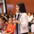 Vo Thi Ha Giang, représentante du Groupe Trung Nguyen, a adressé une recommandation au comité d'organisation. Photo : VOV.