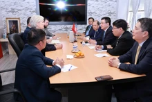Séance de travail entre le ministre vietnamien de l'Industrie et du Commerce, Nguyen Hong Dien, et le groupe Nike. Photo : baodautu.vn