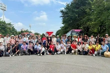 Des Vietnamiens résidant à l'étranger participant à la célébration de la Fête nationale du 2 septembre 2025. Photo : VNA