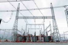 Le Vietnam souhaite développer un réseau électrique national moderne et synchronisé. Photo : VNA
