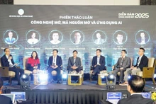 Lors du Forum de la technologie ouverte 2025, le 3 novembre à Hanoï. Photo : NDEL.