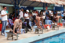 Épreuve de natation aux Championnats paralympiques nationaux organisés en juin 2024 à Thái Nguyên (Nord). Photo : VNA