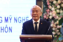 Trinh Quoc Dat, président de l'Association des villages de métier du Vietnam, prend la parole. Photo: VOV