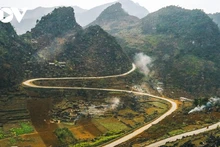 La beauté du plateau calcaire de Dông Van, premier parc géologique du Vietnam. Photo: VOV