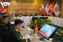 Le Général de division, Professeur et Dr. Nguyen Truong Giang, chef du Département de médecine militaire, prend la parole. Photo : VOV.