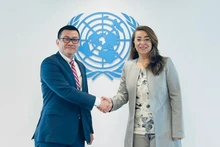 L'ambassadeur Vu Le Thai Hoang et Ghada Waly, secrétaire générale adjointe des Nations Unies, directrice exécutive de l'ONUDC et directrice de l'Office des Nations Unies à Vienne en Autriche. Photo : NVCC