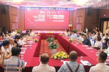 Lors du le Forum économique du secteur privé vietnamien 2025 pour le cluster montagneux du Nord-Est. Photo: NDEL