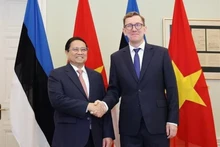 Le Premier ministre vietnamien Pham Minh Chinh (à gauche) et son homologue estonien Kristen Michal à Tallinn, le 6 juin 2025. Photo : VNA.