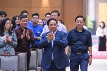 Le Premier ministre Pham Minh Chinh lance un mouvement d'émulation intensif en l'honneur du XIVe Congrès du Parti. Photo: NDEL