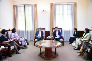 Lors de la réception. Photo : baoquocte.vn