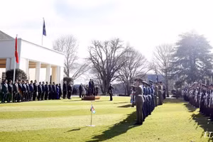 La cérémonie d’accueil officiel du secrétaire général et Président To Lam s’est tenue solennellement au siège du Gouverneur général d’Australie, dans la capitale Canberra. Photo : VNA.