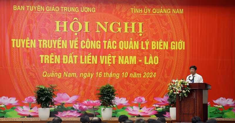 Réunion sur la gestion de la frontière terrestre entre le Vietnam et le Laos à Quang Nam. Photo : VNA