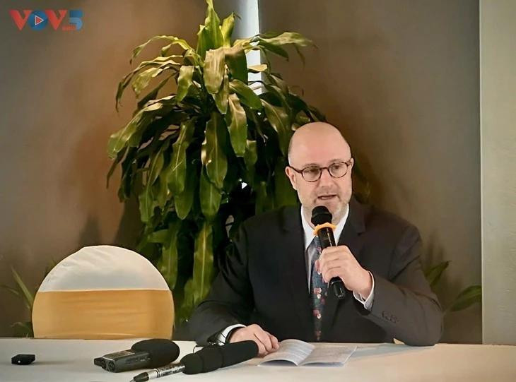 Adam Sitkoff, le directeur exécutif de la Chambre de commerce américaine (AmCham) à Hanoï. Photo : VOV. 