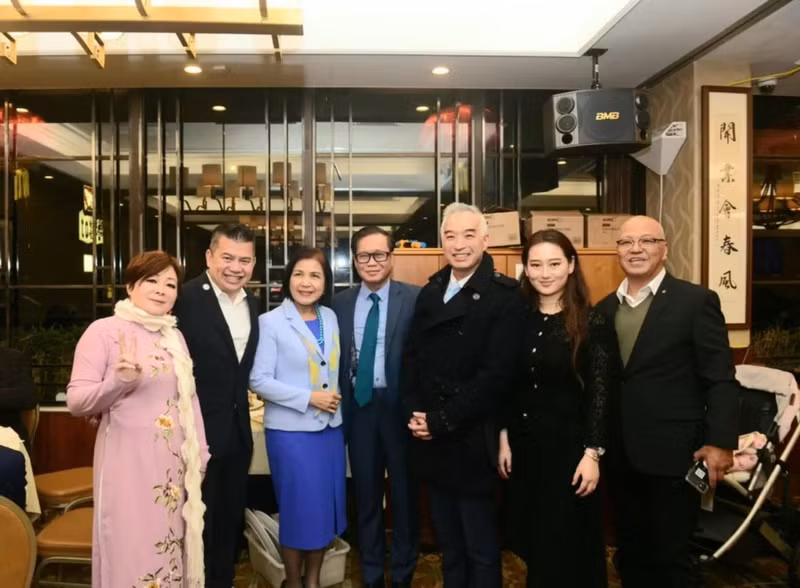 Lors du programme, les délégués ont discuté des stratégies et du potentiel de développement économique et technologique du Vietnam. L’événement a permis de promouvoir les opportunités de coopération entre le Vietnam et la région de la baie de San Francisco, le plus grand centre technologique mondial. Photo : Consulat général du Vietnam à San Francisco.