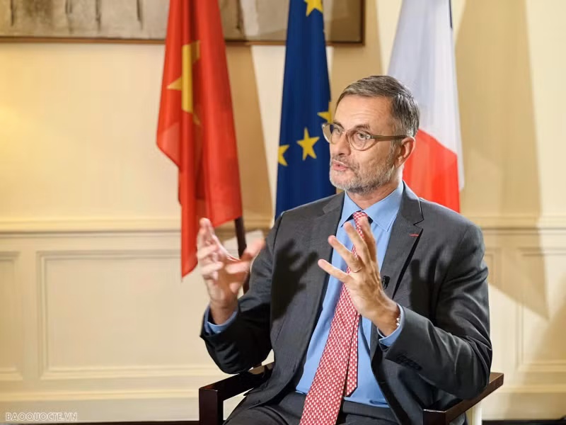 L’ambassadeur de France au Vietnam, Olivier Brochet. Photo : baoquocte.vn