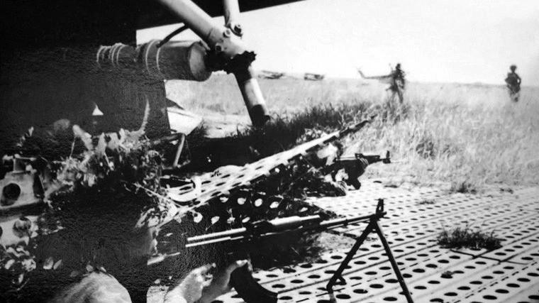 La Division 312 du Corps d'armée 1 attaque l'aéroport d'Ong Linh-Binh Chuân, le 27 avril 1975. Photo d'archives : VNA.