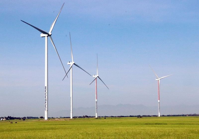 Un projet d'énergie éolienne construit dans la province de Ninh Thuân (Centre). 