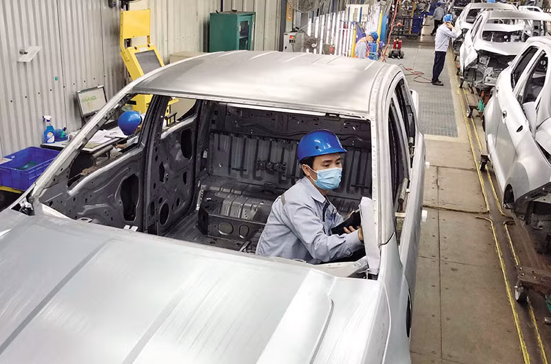 Une chaîne de production dans le parc industriel VSIP à Binh Duong. Photo: baodautu.