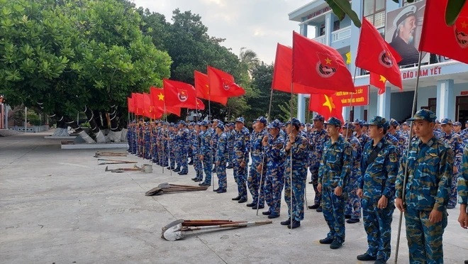 Cérémonie de lancement de la Fête de plantation d'arbres du printemps 2024, le 14 février dans le district insulaire de Truong Sa, province de Khanh Hoa. Photo : VNA.