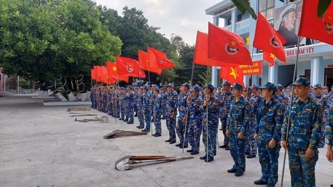 Cérémonie de lancement de la Fête de plantation d'arbres du printemps 2024, le 14 février dans le district insulaire de Truong Sa, province de Khanh Hoa. Photo : VNA.
